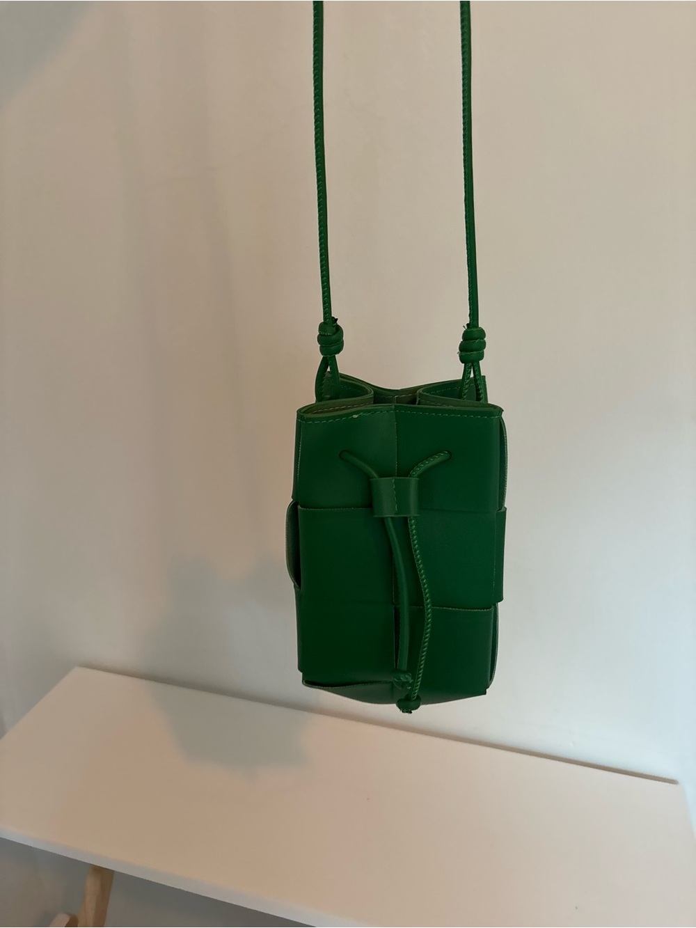 Green Woven Crossbody Bucket Bag